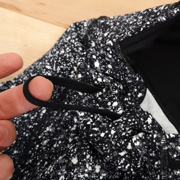 Lululemon crops - Picture 4 of 5